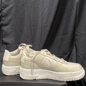 Nike Air Force 1 Pixel 'Light Stone' color mint green, worn twice